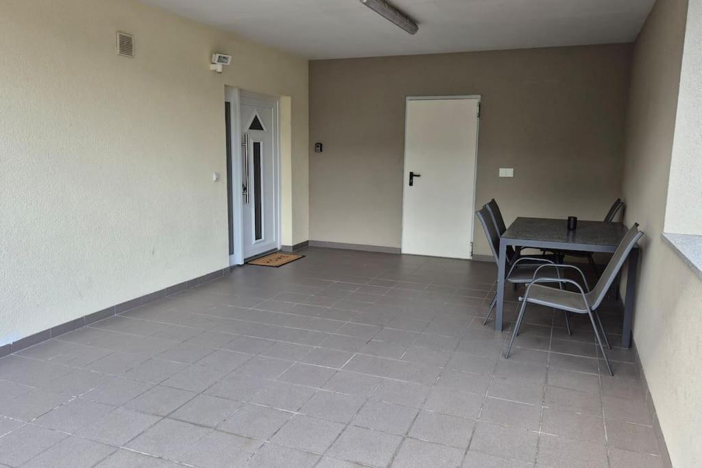 Ferienwohnung Au In Битбург Экстерьер фото